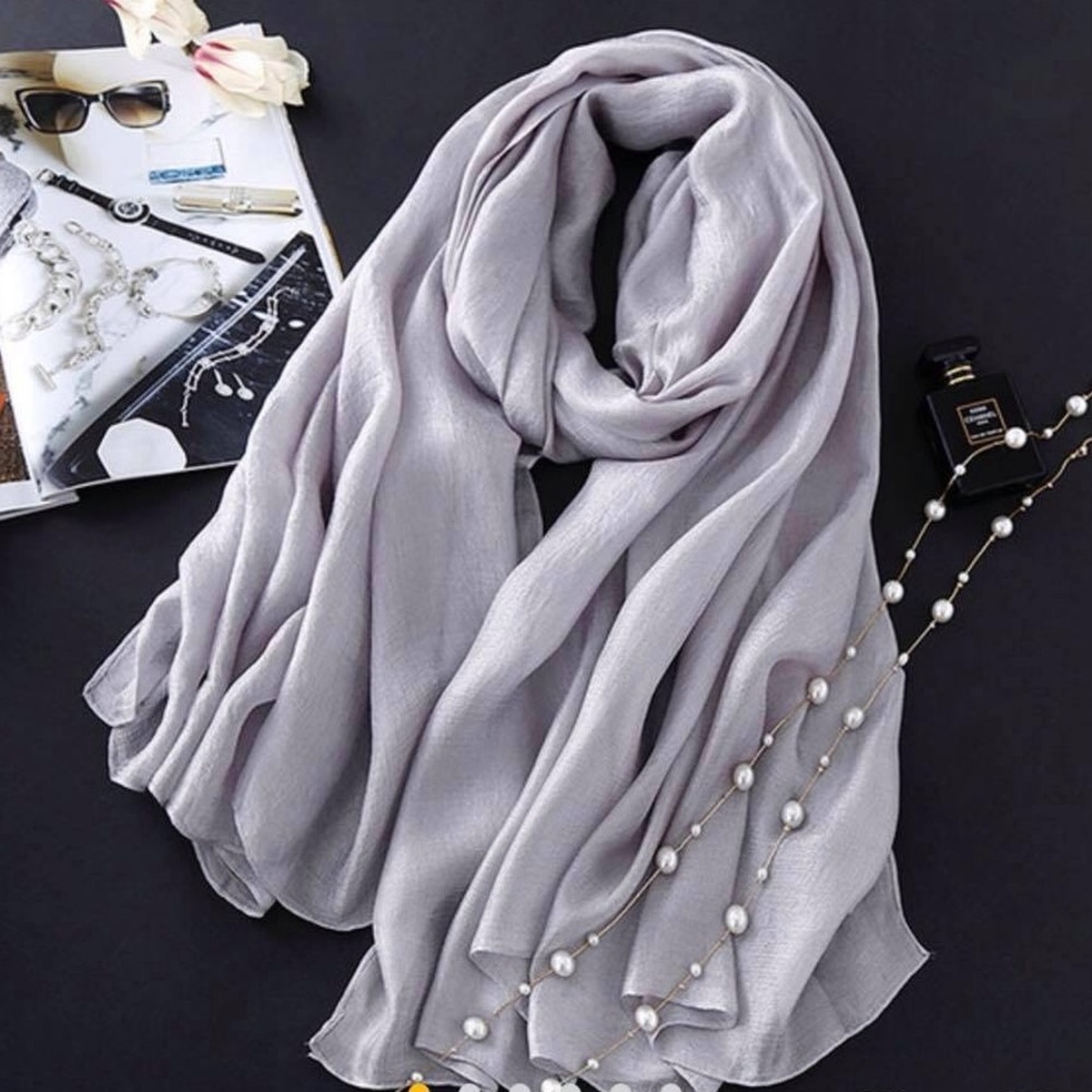 TRENDY SCARF